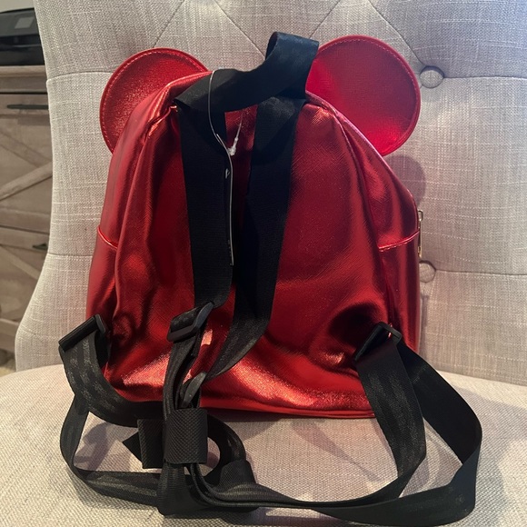 BNWT MINNIE MOUSE MINI BACKPACK - Picture 3 of 3